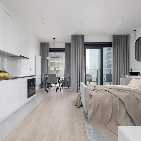 Towarowa Towers Modern Air-conditioned By Renters Lägenhet Warszawa