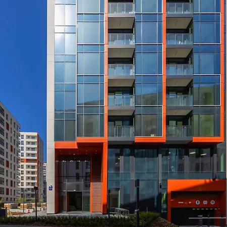 Towarowa Towers Modern Air-conditioned By Renters Апартаменты *