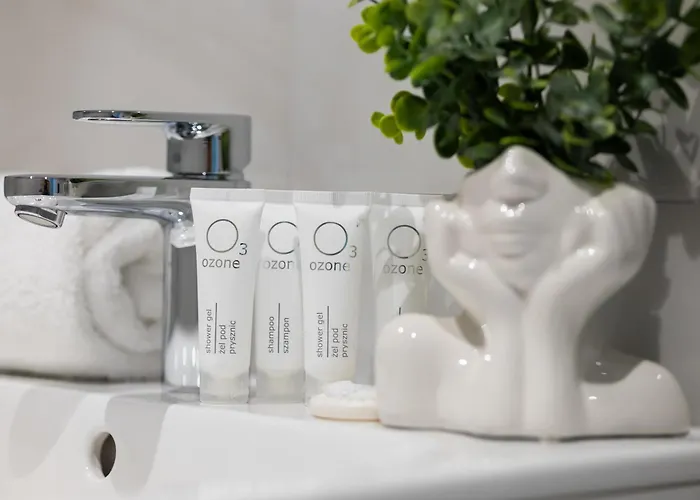 Towarowa Towers Modern Air-conditioned By Renters Apartment Warsaw