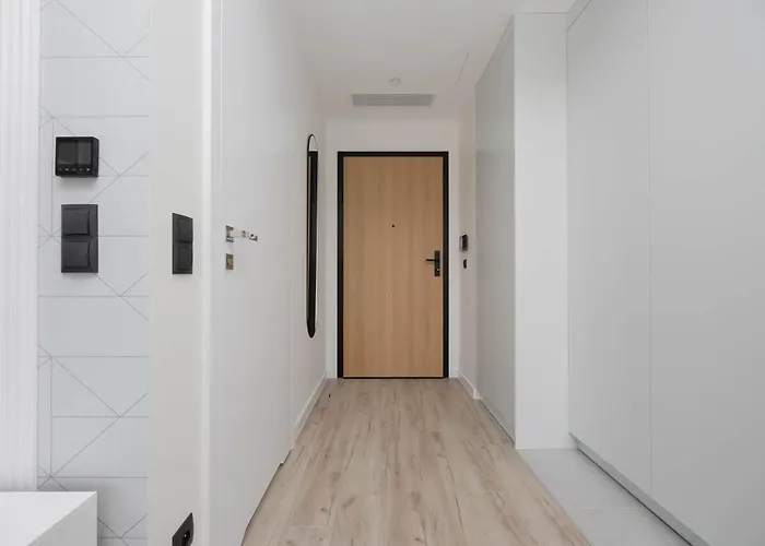 Towarowa Towers Modern Air-conditioned By Renters Warszawa